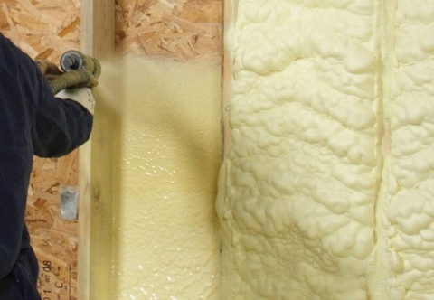 Phun foam đáy thuyền cano hầm tàu cá - Cách nhiệt hiệu quả